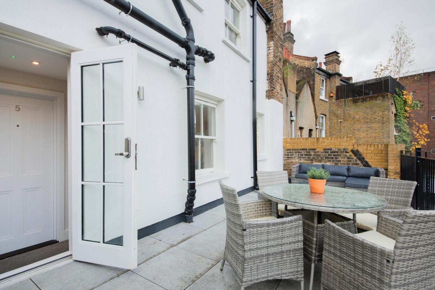 Blueground Waterloo Airy Design Balcony Lon-105 London